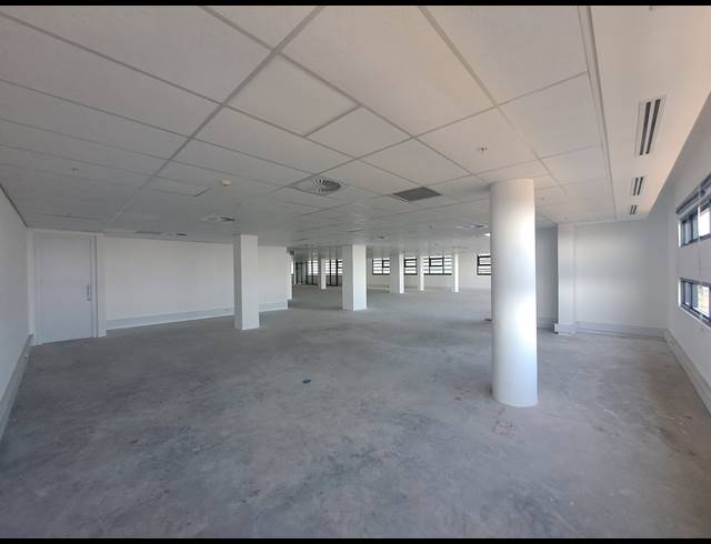604M² OFFICE TO LET IN ILLOVO